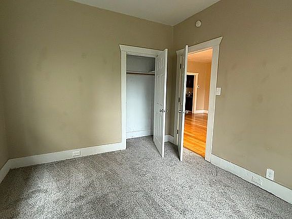 4th image of 1021 Park Ave