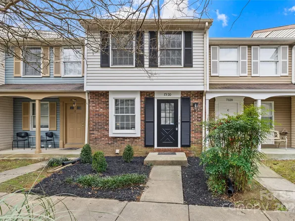 7320 Pebblestone Dr, Charlotte, NC 28212