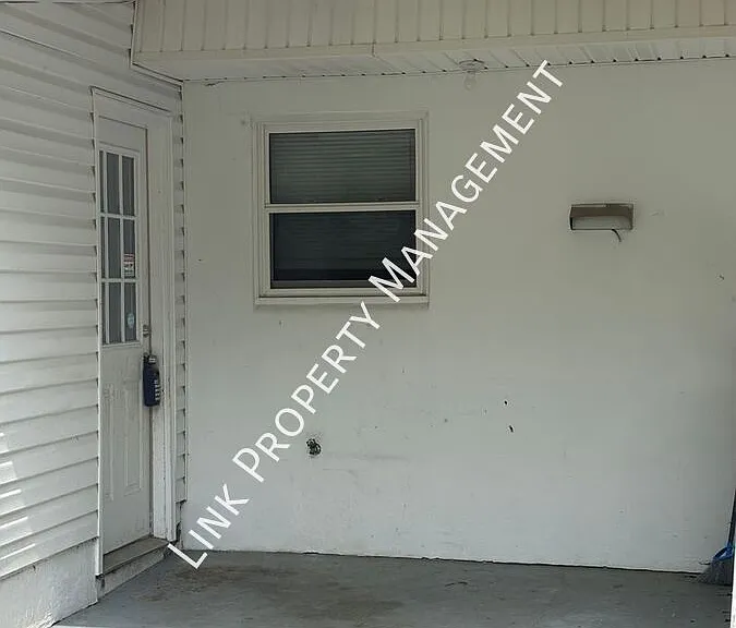 1640 Keeble St — Photo 33