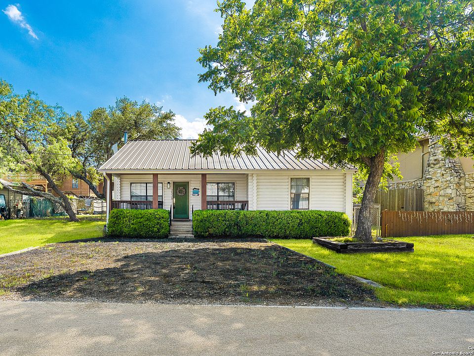1st image of 2538 Glenn Dr