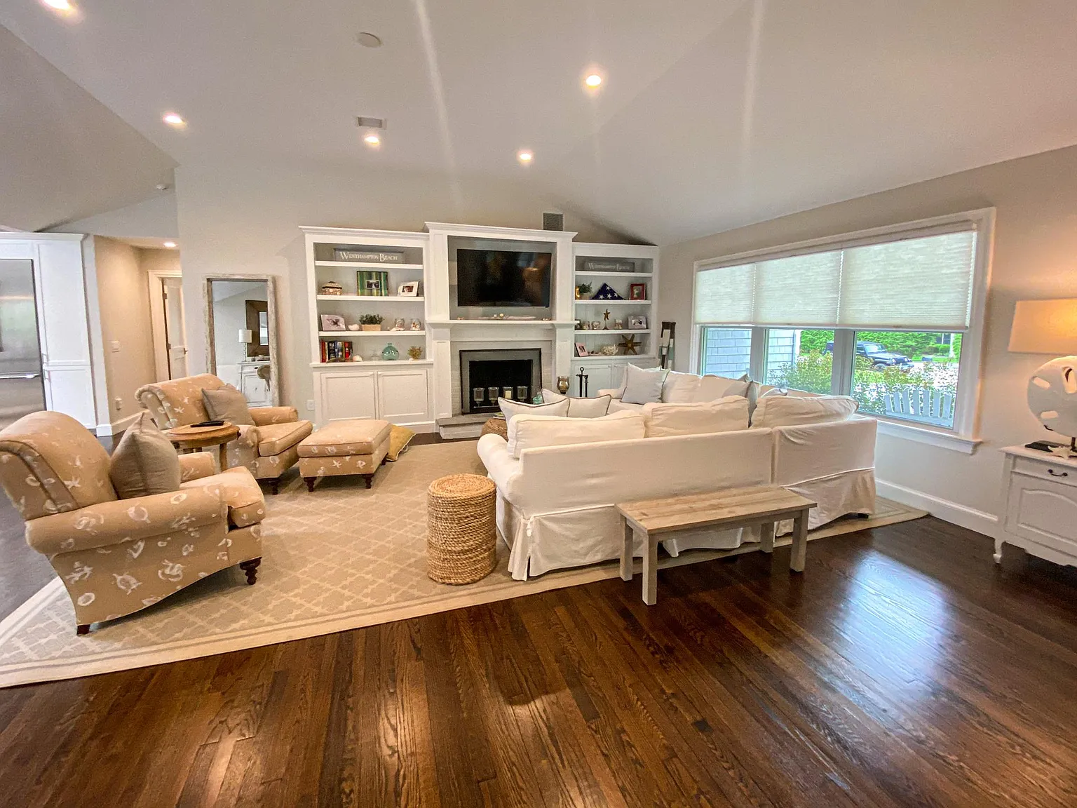 4 bed, 2600 sqft, $40,000 — Photo 3