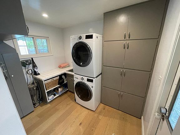 5th image of 3164 Perlita Ave