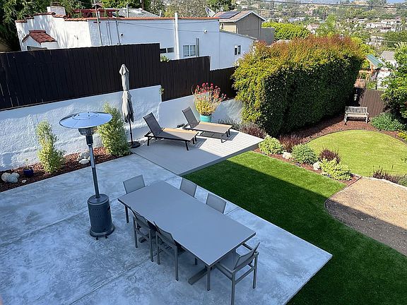 2nd image of 3890 Aguilar St
