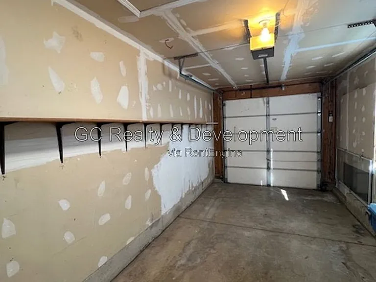 159 Shorewood Dr — Photo 23
