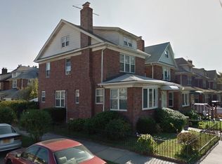 201-20 36th Ave, Flushing, NY 11361