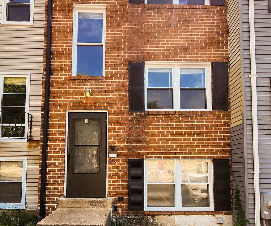 1st image of 1922 Eloise Ln