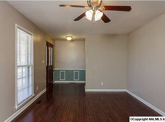 4th image of 325 Pawnee Trl S