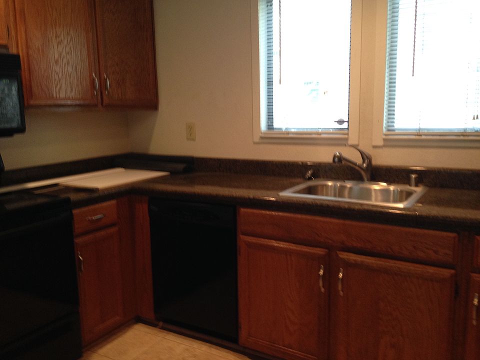 1st image of 33 Mozden Ln