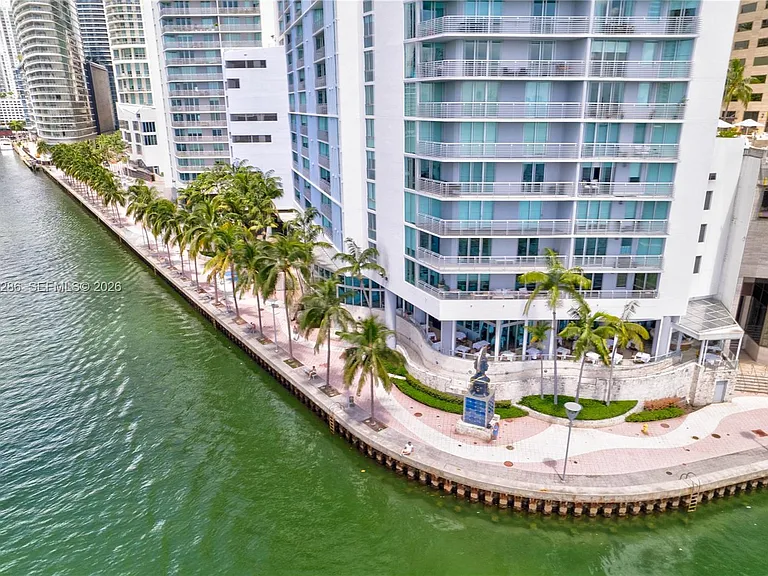 335 Biscayne Blvd #1209 — Photo 14