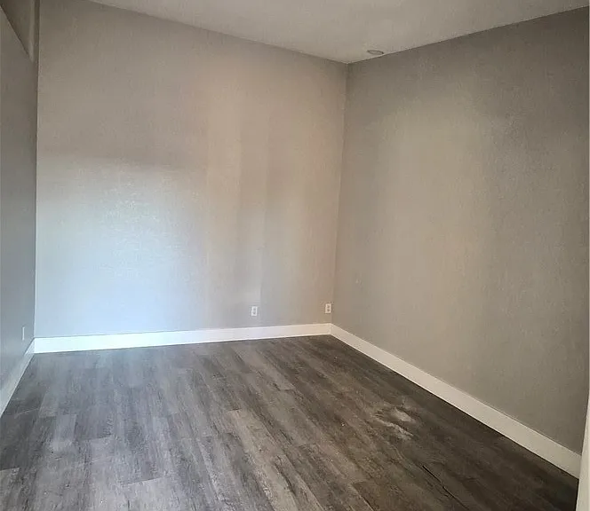 5271 Deanna St — Photo 15