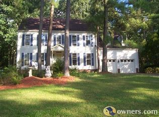 8112 Clear Brook Dr, Raleigh, NC 27615