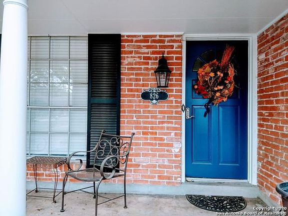 2nd image of 826 Firefly Dr