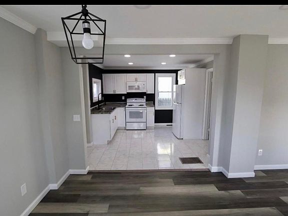 3rd image of 7 Clune Ct