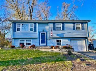 6 Dogwood Dr, Jackson, NJ 08527