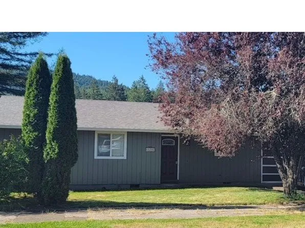 55292 SW Cherry Grove Dr, Gaston, OR 97119