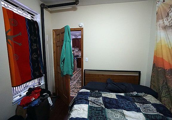 4th image of 189 E 3rd St APT 4