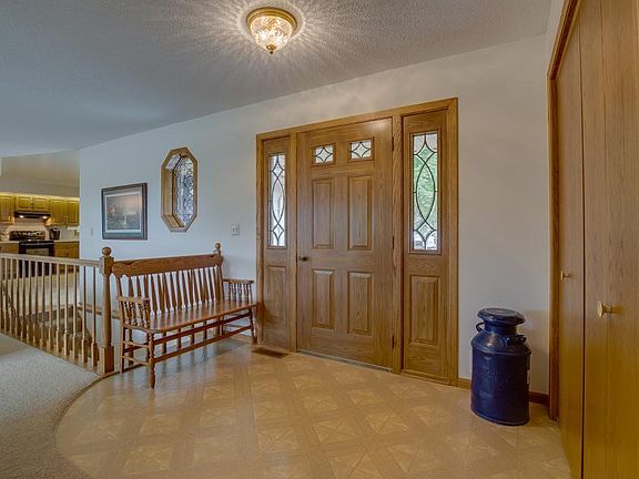 4th image of 5131 Woodlane Dr