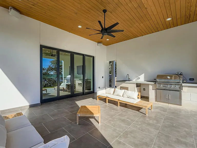6412 Lantern View Dr — Photo 34