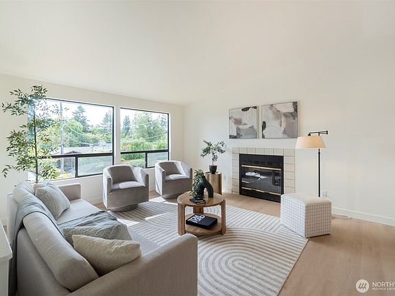 4th image of 9420 7th Avenue SW