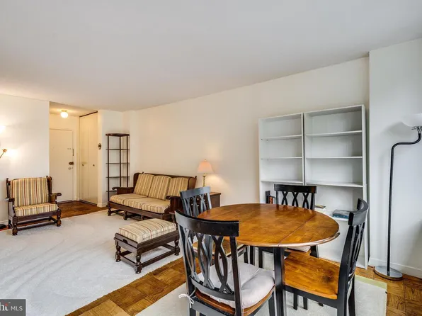 2201 L St NW, Washington, DC