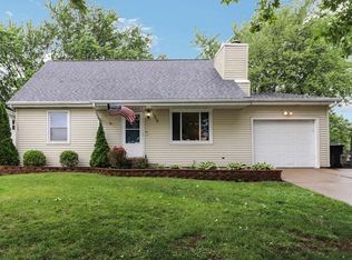 1318 N Hershey Rd, Bloomington, IL 61704