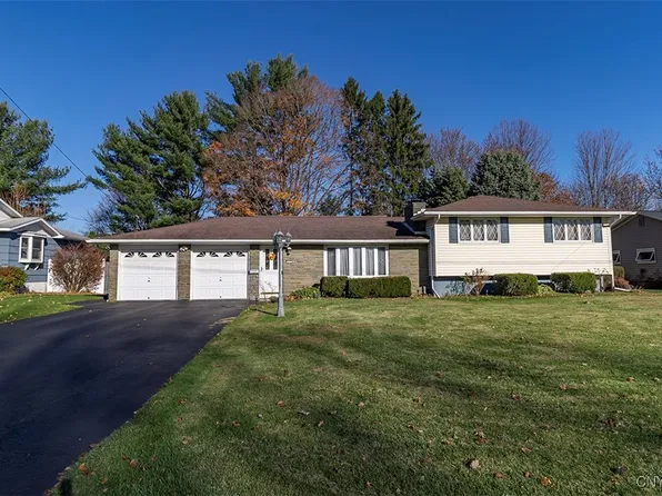 112 Colony Park Dr, Liverpool, NY 13088