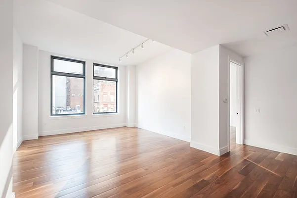 Rented by Compass | media 35