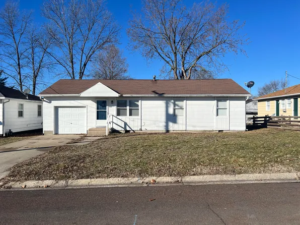 1557 S Redman Ave, Marshall, MO 65340