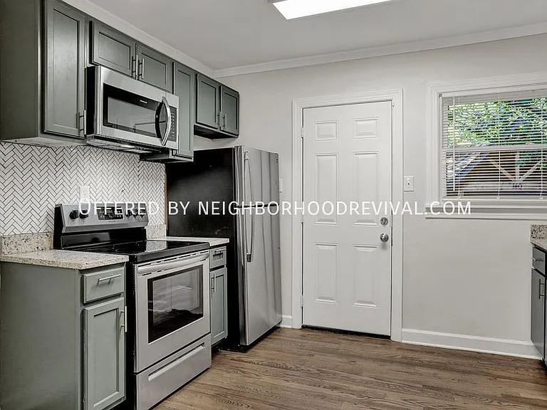 140 S Holmes St — Photo 21