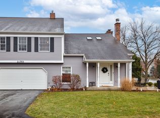 2S753 Grove Ln, Warrenville, IL 60555