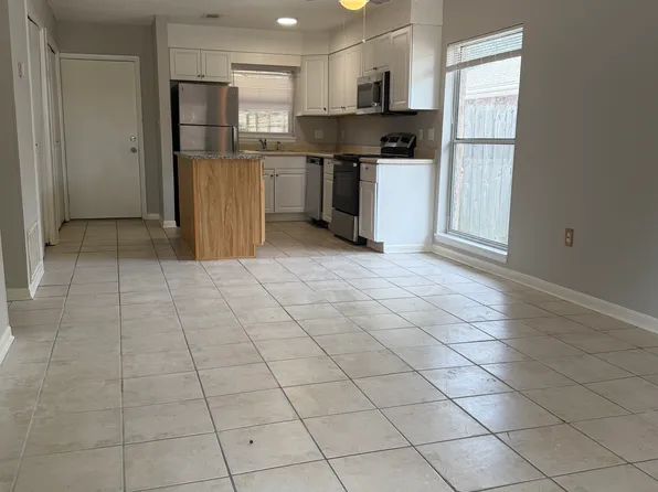 616 Sunset Blvd W #A, Fort Walton Beach, FL 32547