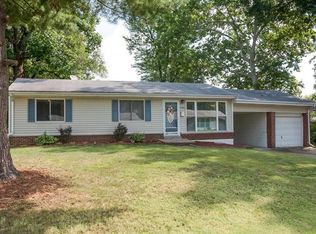 8028 Pilgrim Dr, Saint Louis, MO