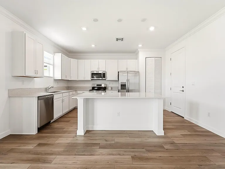 2950 Spanish Cedar Pl — Photo 4