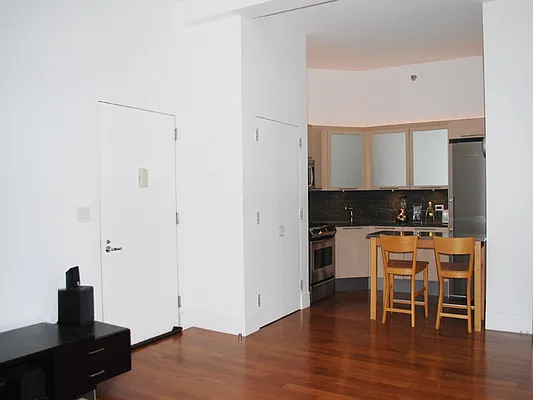 Rented by Sotheby's International Realty | media 32