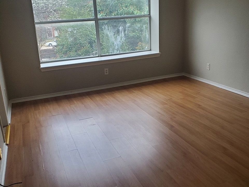 1st image of 1723 Creekpoint Dr
