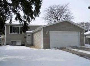 5910 41st Ave, Kenosha, WI 53144