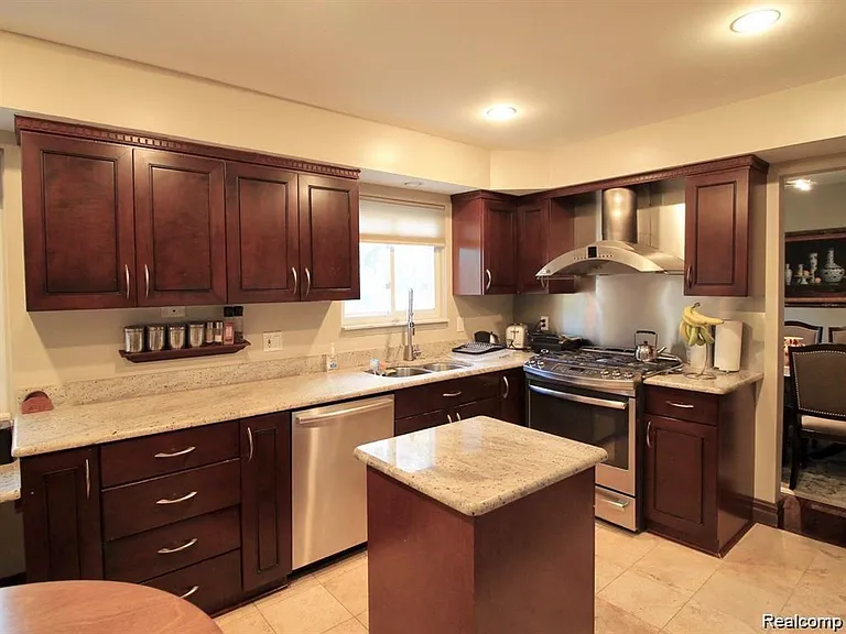 5363 English Dr — Photo 8