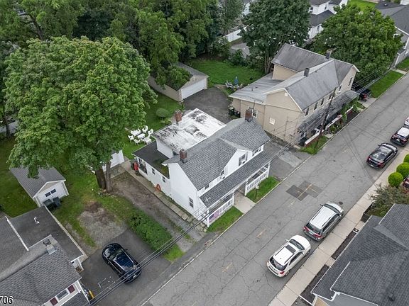 4th image of 30-32 Washington St #2
