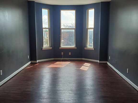 2nd image of 310 Hampshire St #5