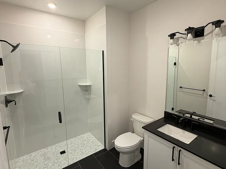 451 Grand Ave W #416 — Photo 10