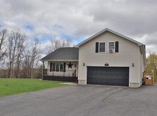 547 Wallace Hill Rd, Plattsburgh, NY 12901