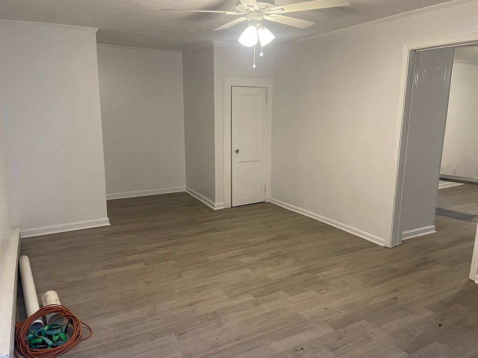 1st image of 210 W Watauga Ave APT B