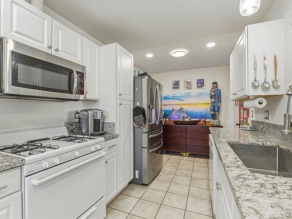 4th image of 3918 San Lorenzo Ct