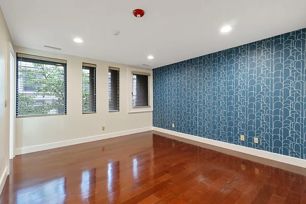 333 S Salina St #1 — Photo 12