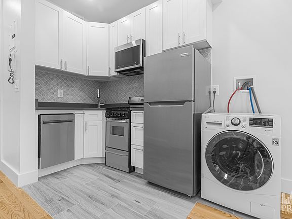 2nd image of 335 E 81st St APT 2D