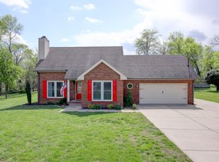 1919 Claymont Dr, Clarksville, TN 37040