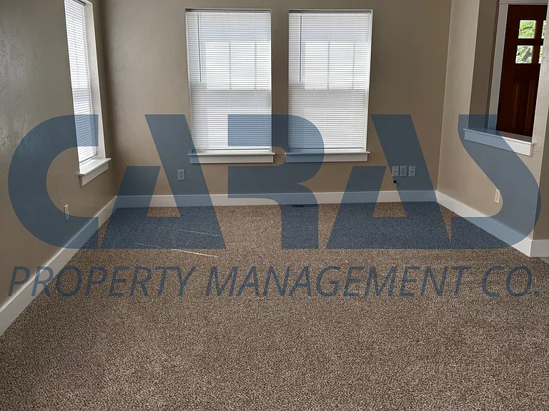 128 Snowberry St — Photo 6