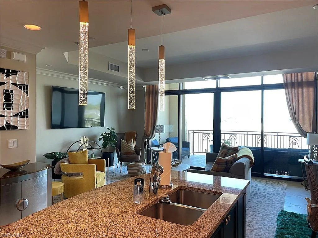 2 bed, 2.0 bath, 1548 sqft, $10,000 — Photo 1