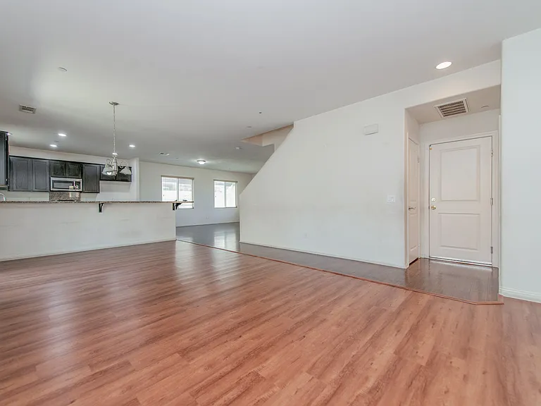 6954 Stanza Ct — Photo 11