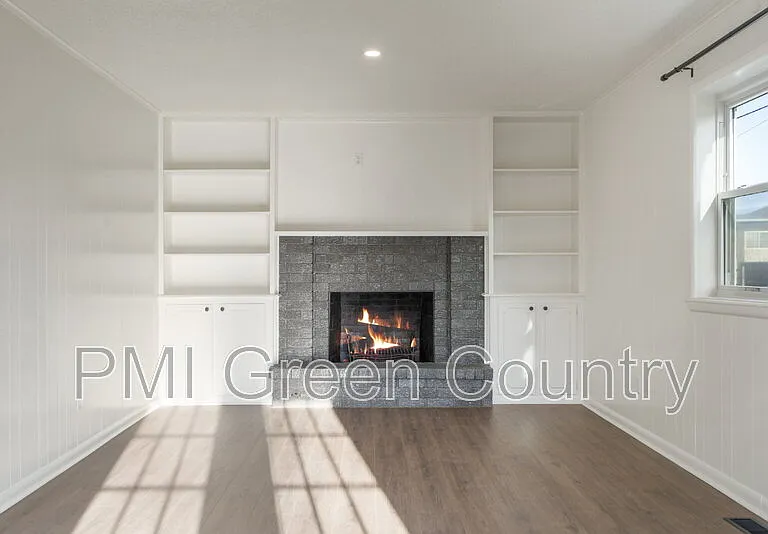 1601 S 1st Pl — Photo 13